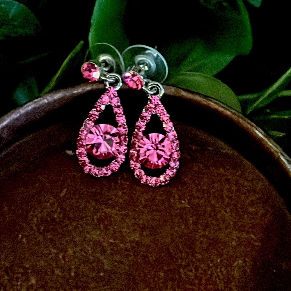 Pink teardrop earrings